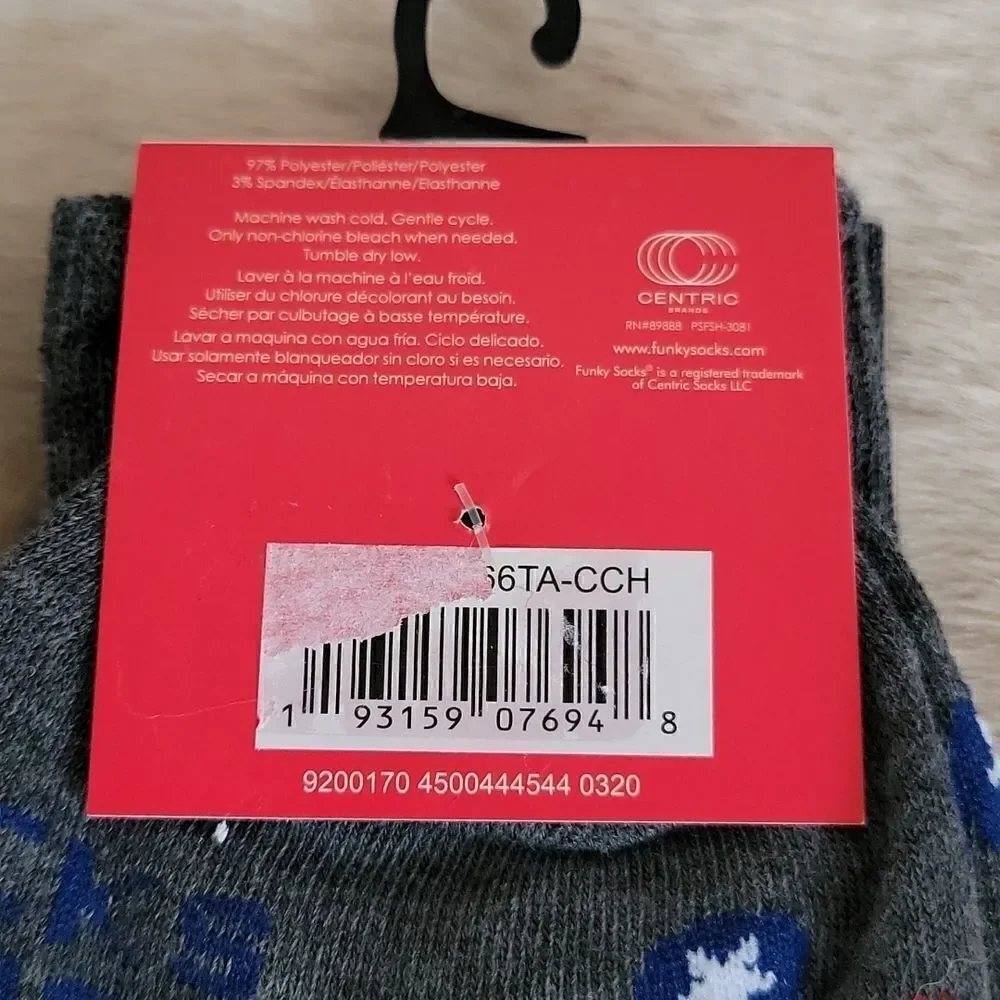 FUNKY SOCKS MEN'S GRAY WITH RED, WHITE AND BLUE STARS CREW SOCKS, NEW WITH TAGS!